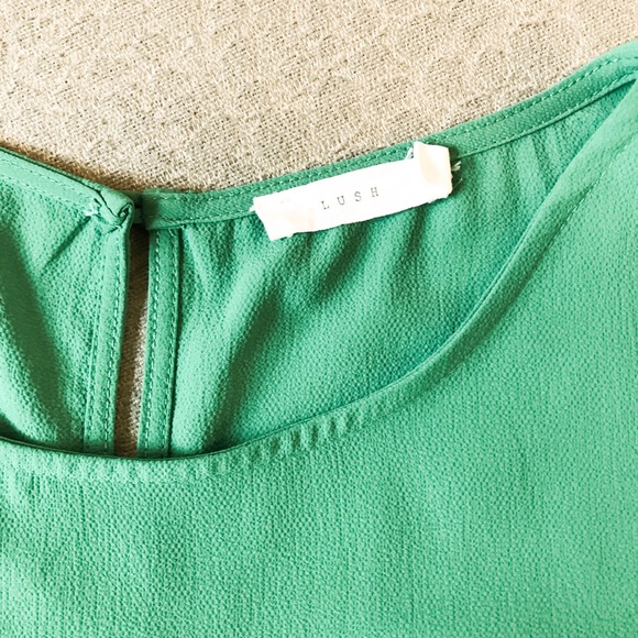 LUSH Green crop top - Picture 4 of 5